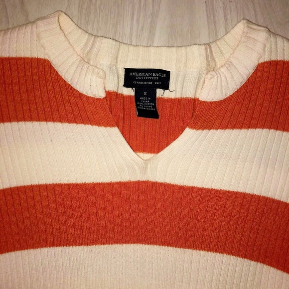 👚 American Eagle fitted long sleeve v-neck - Picture 3 of 4